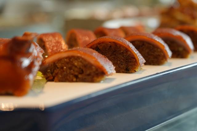 炭烧脆皮有米猪