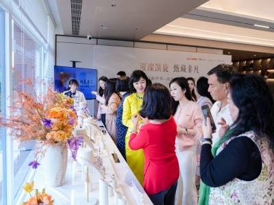 南方珠宝艺术联展凯旋新世界专场展举行