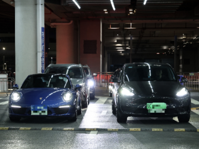 首批“粤车南下”车辆驶入香港市区！车主称要体验自驾游