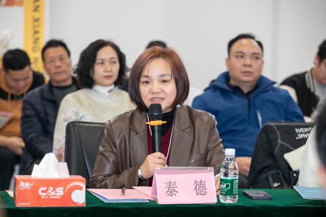 广州消费帮扶联盟专职秘书长欧阳青。