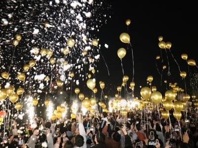 搭乘“新年号”地铁，沿线跨年狂欢玩不停丨一“线”游广佛