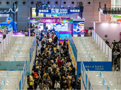 一小时传单发空，队伍排成长龙：东莞携7600+岗位赴深圳引才