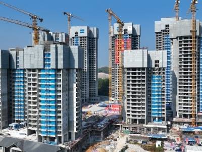 广州黄埔城中村改造新模式项目首批安置房全面封顶