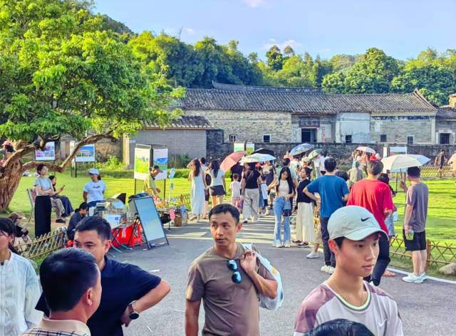 “美丽福田”摄影作品展。受访者提供