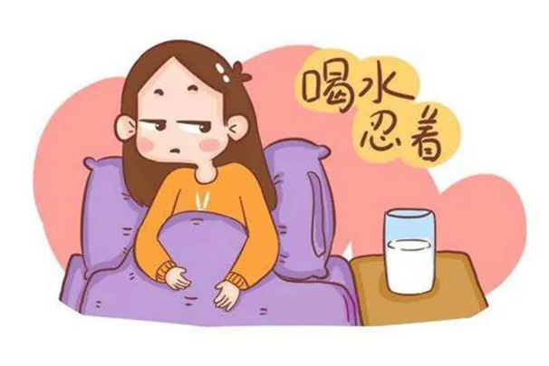 “姨妈期”不只是“多喝热水”：解码经期不适的科学应对指南
