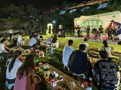 兴宁市创新机制，让各类人才创业有机会、干事有舞台