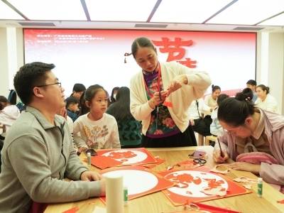 别出心“裁”！广东省非遗馆新年“第一课”人气火爆｜视频