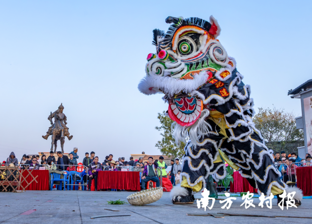 鹤山首届乡村（鲜卑古村）狮王争霸赛现场。