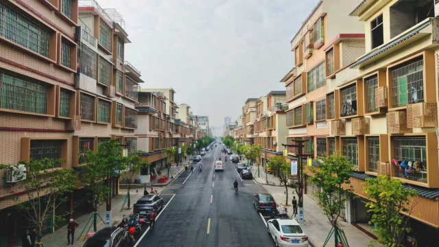 工作队打造的“能源大道”焕然一新。