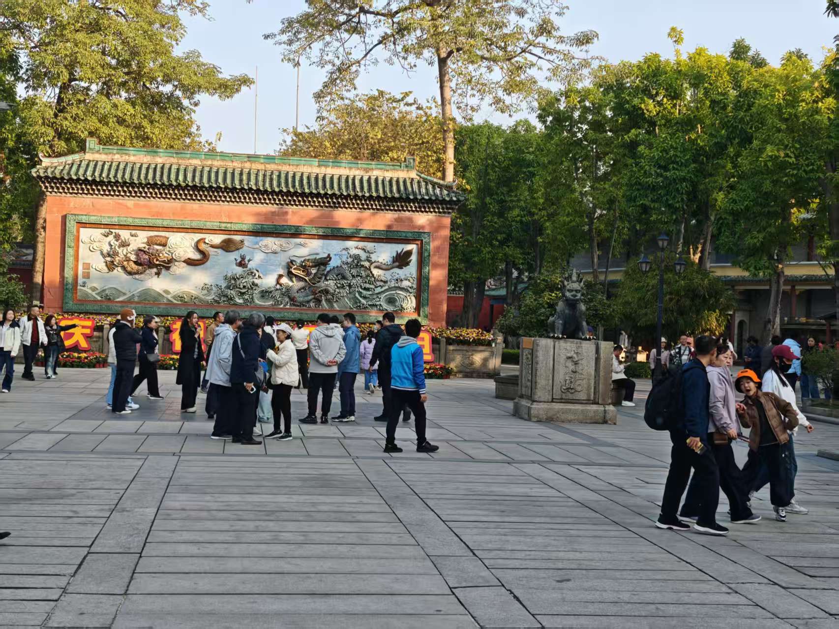 元旦假期最后1日,祖庙博物馆依然人流如织。 南方+ 陆瑶 拍摄