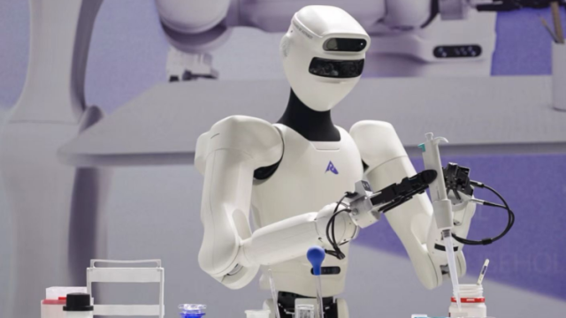 商用元年已至！广东如何跑通人形机器人产业闭环？| 粤企新声