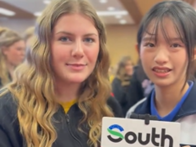 视频｜最美和声！美国合唱团与深中学子相拥而歌，场面感人至深