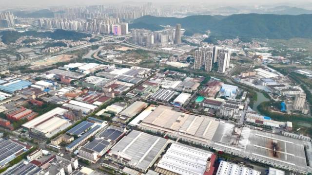 江门华盛路多小区受臭味困扰，部门称涉气企业排放达标｜在+帮办