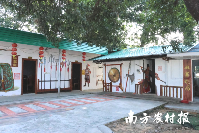 这些墙绘正是五联村以“农村美、农民富、农业强”为发展目标，以宋代文化为主题，提升乡村风貌的关键举措。