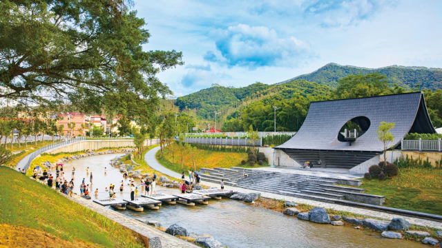 惠州市龙门县麻榨镇通过综合整治鳌溪河，打造美丽乡村走廊，助力环“两山”引领区建设。 资料图片