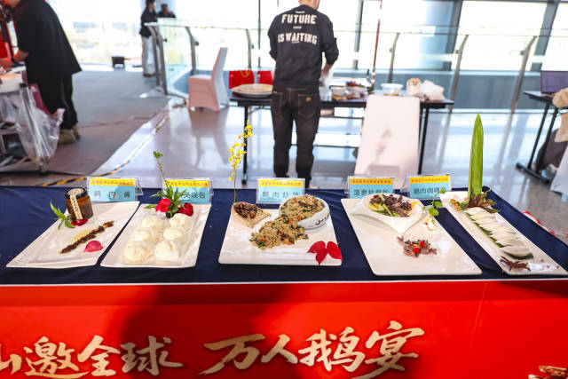 狮头鹅花样美食。  