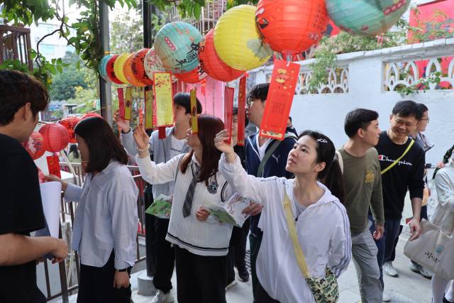 新春暖意和人文气息仍在街区蔓延