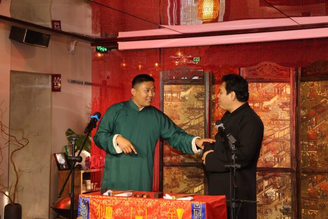 相声《珠海歌王》妙趣横生