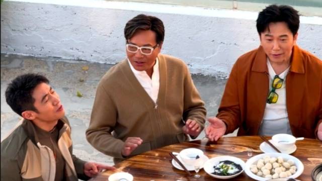 撒贝宁来汕尾录节目！众人齐唱《海阔天空》氛围感拉满