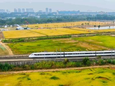 广州今年推进4个国铁、7个城际、8个地铁项目建设｜2026广州两会