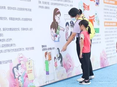 市政协委员郑子殷：建议广州系统构建生命教育课程体系｜2026广州两会