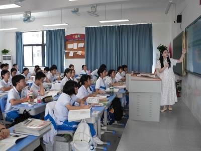 市政协委员胡国胜：推动民办高中分类发展，破解结构性困境｜2026广州两会