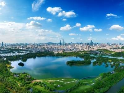 2025年广州治理50个交通堵点，增设5万多个非机动车位｜2026广州两会