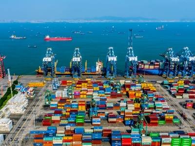 高水平打造国际航运服务枢纽！市长多次@广州港航｜2026广州两会