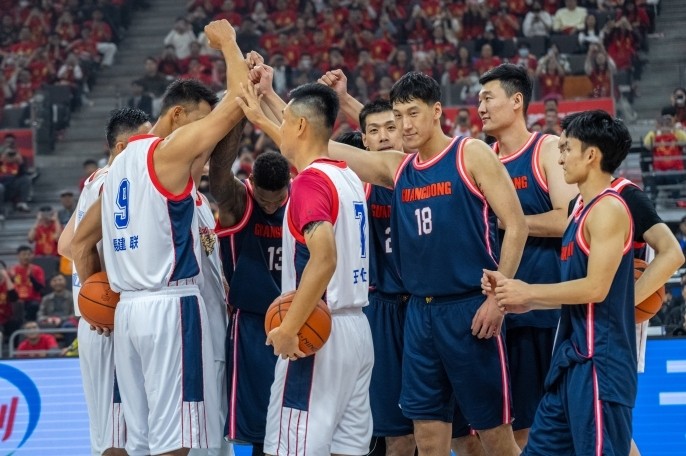 CBA历史首队！广东宏远收获第1000场胜利