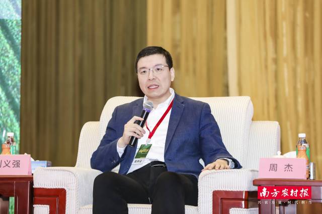 浙江大学蔬菜研究所副所长、教授 周杰