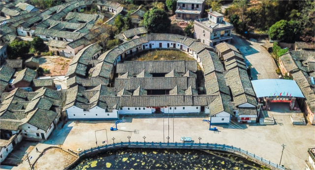 兴宁汤湖萧氏胜公围航拍。