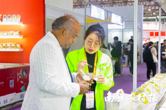 在上海环球食品展，清远丝苗米得到东南亚采购商青睐。