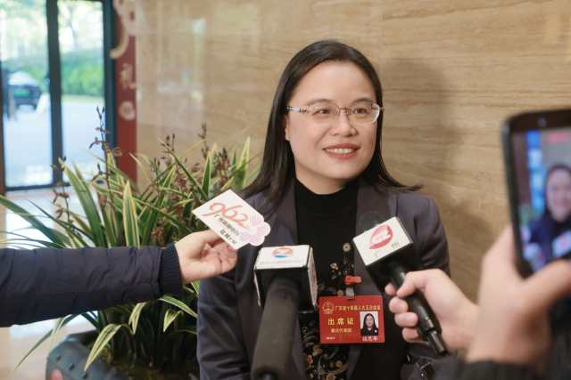 广东省人大代表、肇庆市供销合作联社党组书记、理事会主任植思华。