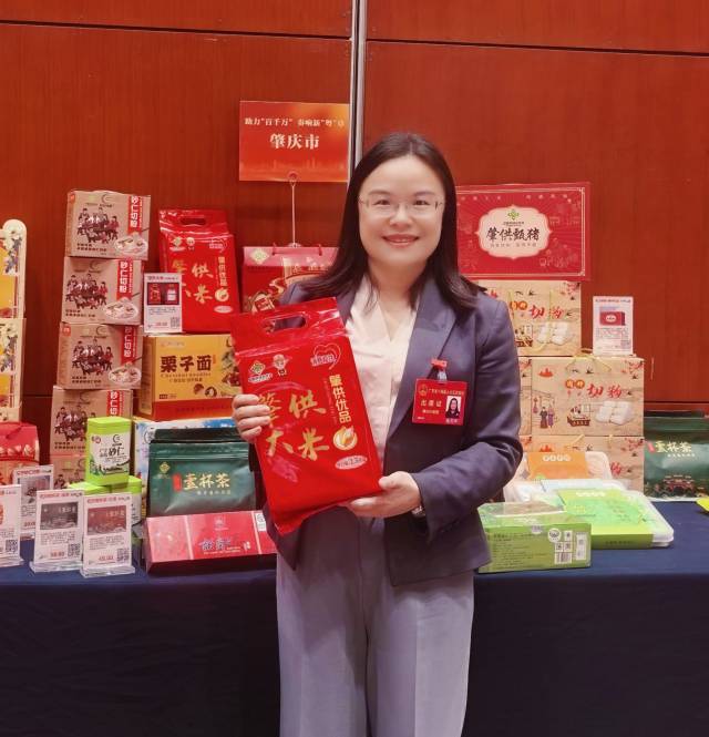 广东省人大代表、肇庆市供销合作联社党组书记、理事会主任植思华。