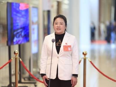 代表通道 | 钟云红：我们村挖到“3桶金”，村集体收入增长3倍