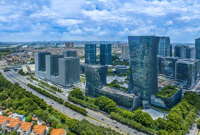 “有家就有佛山造”的产业图景里，一道“美的”风景。