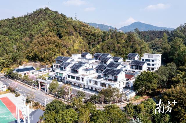 连江口镇城樟社区“零碳乡村”。