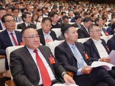 18名委员在省政协十三届四次会议上作大会发言，为高质量发展注入人才、科技、产业强劲动能