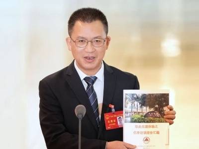 代表通道 | 吴进南：从点亮职业理想，到助力县中振兴