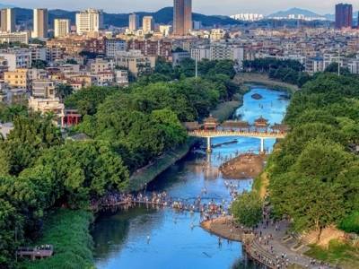 “芯”龙岗·新格局：一核双心三廊，五大行动开局