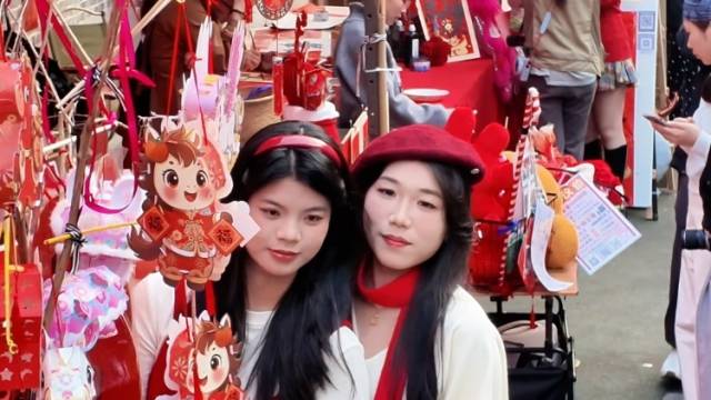 南方+拍客实探：广货携福行天下，挥春街红火迎春