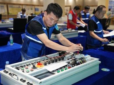 从拉花品茶到AI训练！东莞这场大赛“含金量”藏不住了