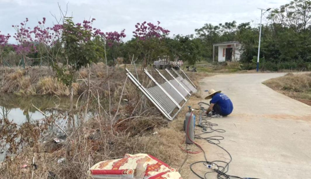 防护栏施工现场