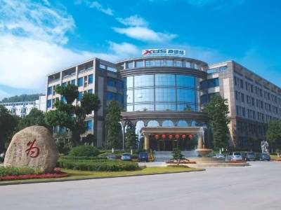 骑上电助力自行车，解锁出行“黑科技”｜广货行天下·圳品出海忙