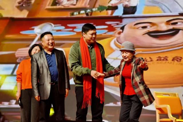 原创情景剧《魅力新石角·情系“百千万”》。