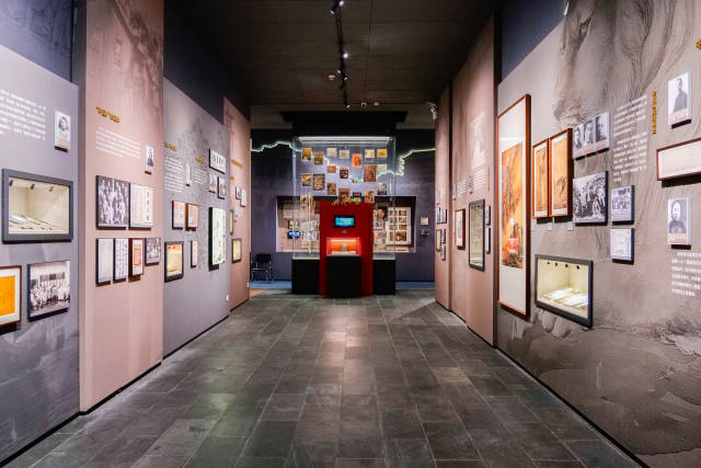 “复兴路上的广州文艺”陈列展