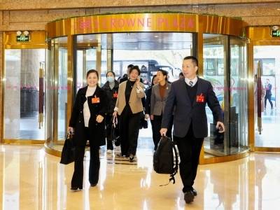 代表报到！佛山市十六届人大六次会议今日开幕丨聚焦两会