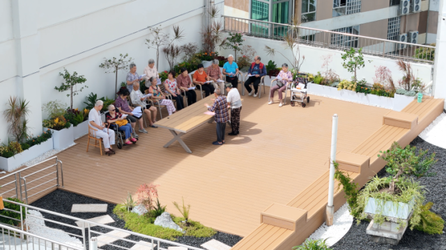 找到养老“最优解”？香港阿公阿婆选择“北上”｜南方深读