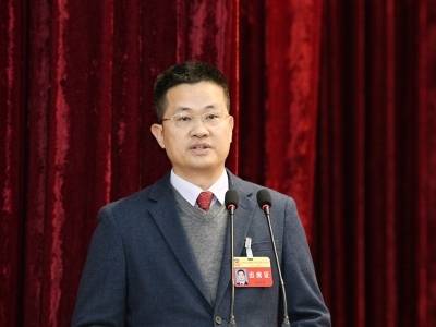 民进梅州市委员会副主委陈南辉：构建“引育留用”全链条体系 夯实教育强市师资根基|梅州两会