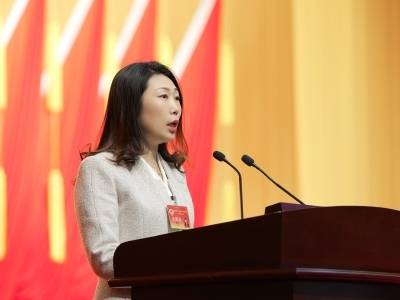陈莹：实施现代服务业需求清单和招榜制度｜东莞两会·委员说